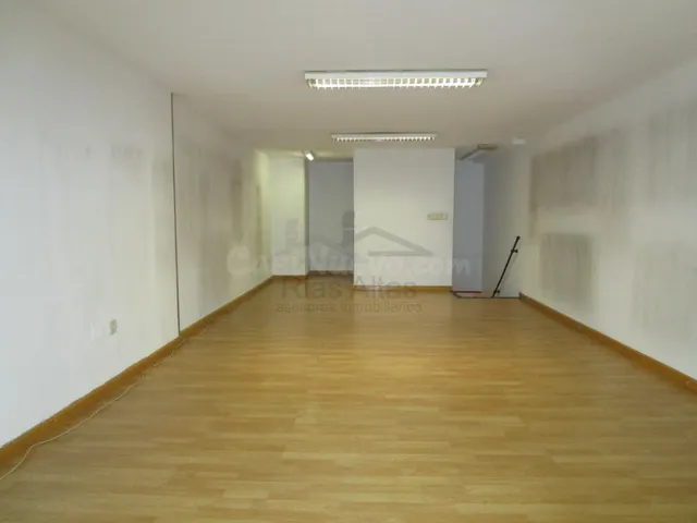 Local comercial 65m² en alquiler - Plaza de Lugo - foto 4