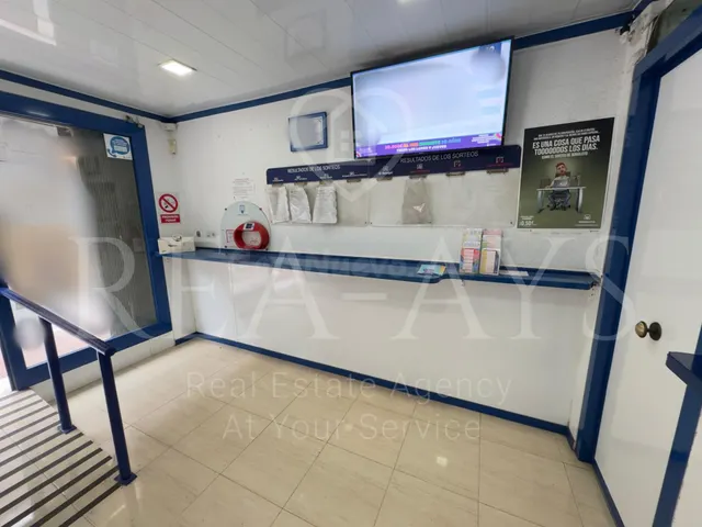 Local en Cornellà de Llobregat – actualmente en rentabilidad — 3