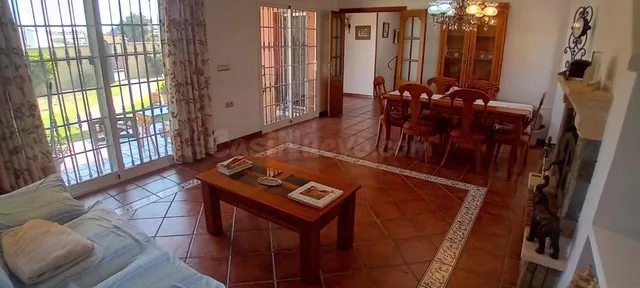 Chalet independiente en Los Pinos - foto 2