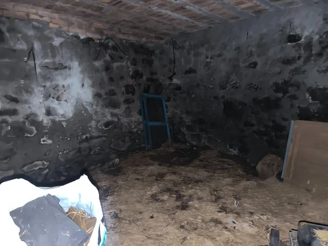 CASA DE PIEDRA PARA RESTAURAR EN BASTAVALES — 10