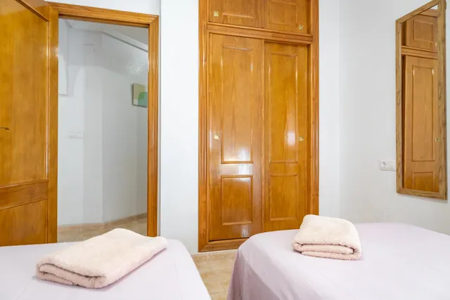 Luminoso apartamento de 3 dormitorios, 2 baños + trastero en Torrevieja — 16