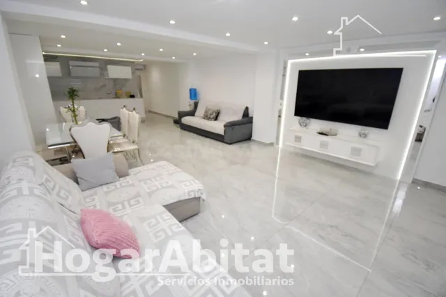 AMPLIA CASA REFORMADA Y LUMINOSA CON TERRAZA EN ALMAZORA - foto 2