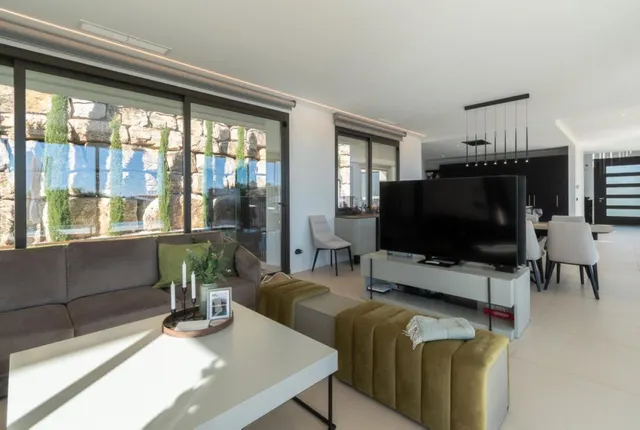 Chalet 4 habitaciones 640m² en venta - Costa del Sol — 12