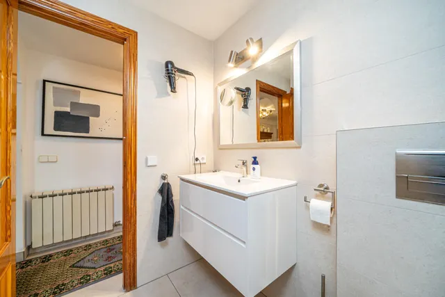 Planta baja totalmente reformada con jardín privado, sauna, piscina comunitaria y parking en Sa Coma — 24