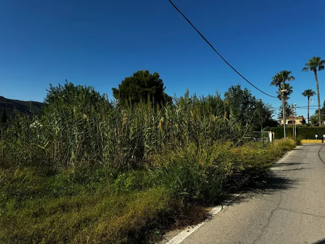 TERRENO URBANO DIRECTO EN BARRIO EL PROGRESO DE 3393 M2. — 3
