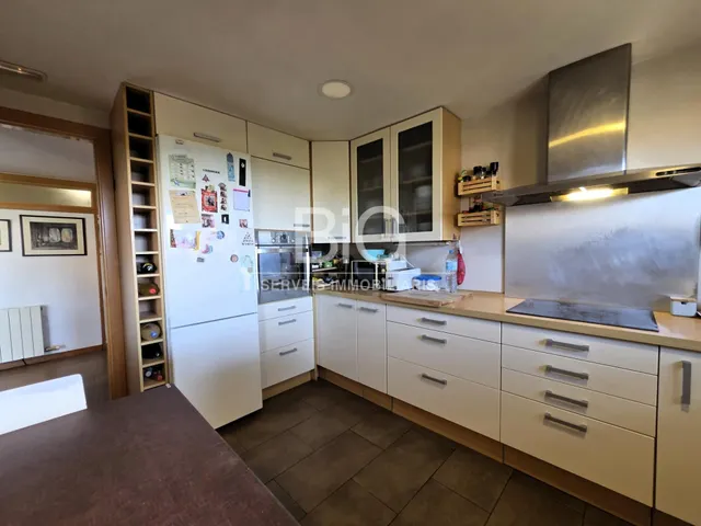 Espectacular casa con jardín y piscina privada en la ciudad de mataro — 18