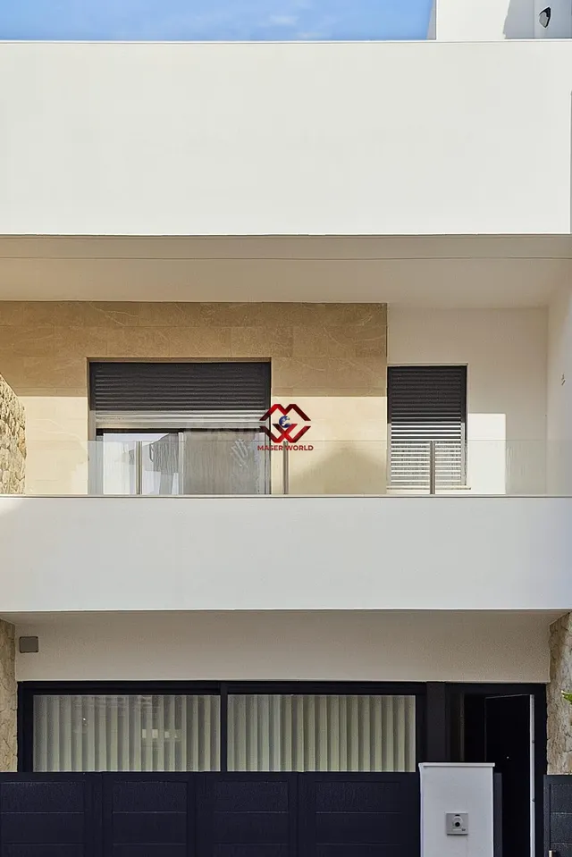 Exclusivo adosado de diseño con jacuzzi privado a pocos paso - foto 3