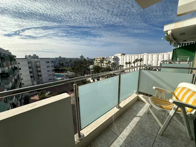 Apartamento en la ultima planta en Avenida de Tirajana - foto 2