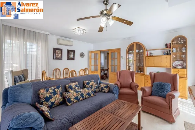 EXCLUSIVO CHALET INDIVIDUAL EN HUÉTOR VEGA — 11