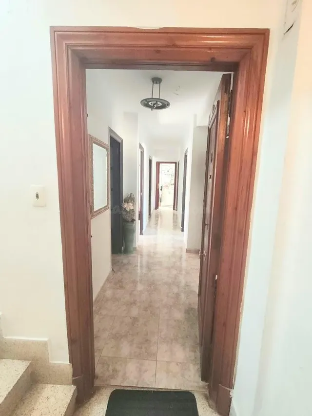 VENTA DE PISO AMPLIO Y LUMINOSO EN SAN ANTONIO, JUNTO AL COL - foto 2