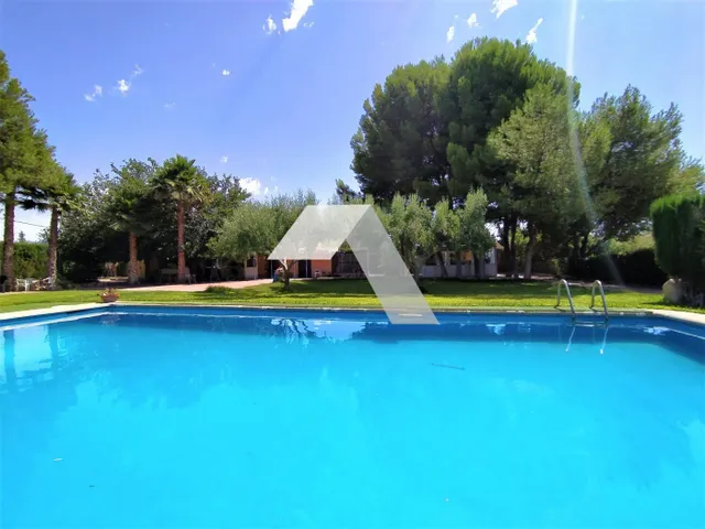 Chalet en venta — 5