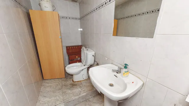 Local 400 m2 en dos plantas.Zona Conde de Aranda-Portillo — 16