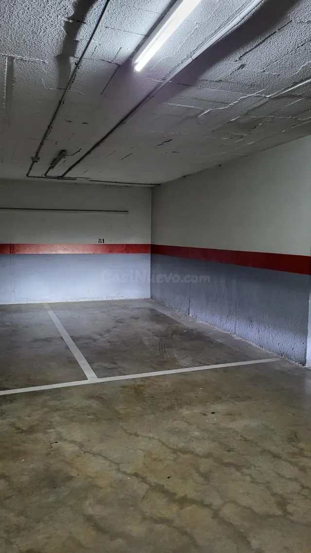 Plaza de parking en venta en el centro de Sabadell - foto 3