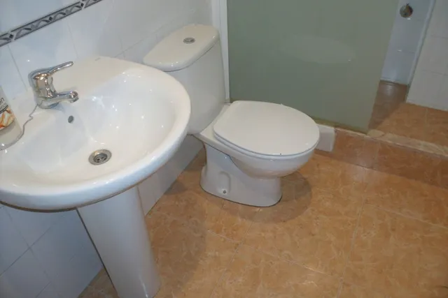 Bajo comercial en Avda. Almaig - Ontinyent — 3