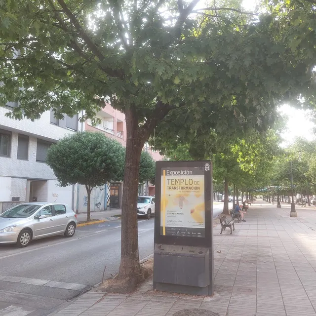 Se alquila Local — 3