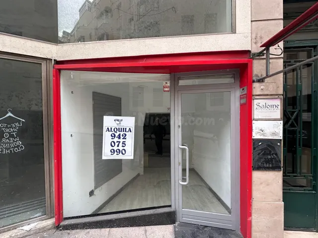 Local comercial con gran visibilidad en Santander — 3