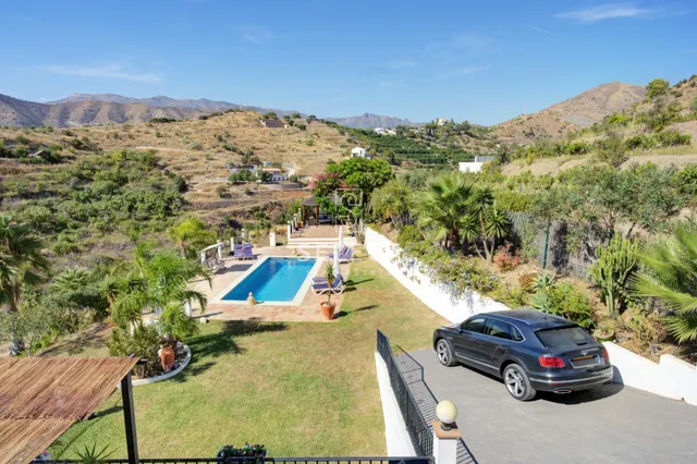GRAN FINCA CON VISTAS AL MAR , LA HERRADURA — 6