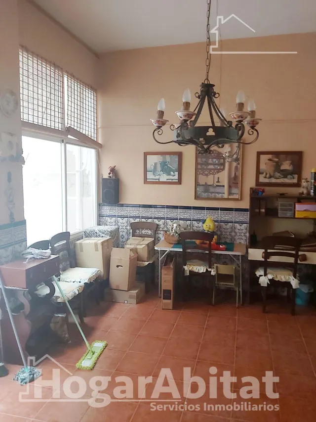 Amplia casa semireformada y amueblada — 15