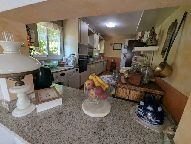 INCREIBLE CASA FAMILIAR CON SOLERA — 31