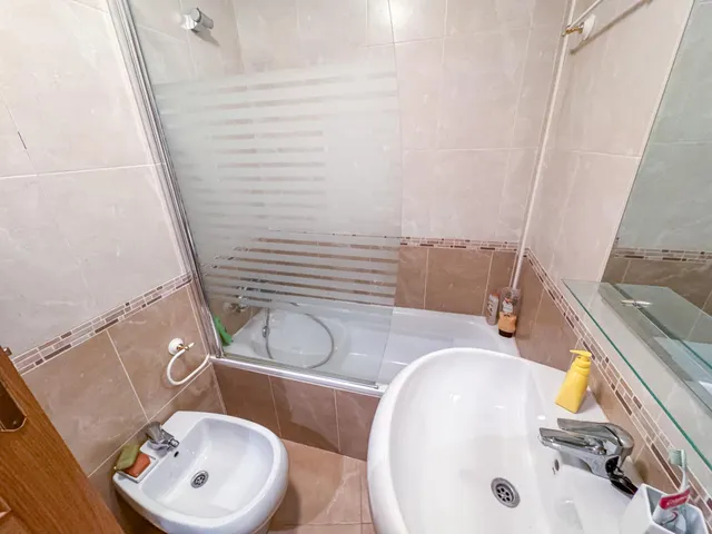 ¡Frente al mar y al puerto de Torrevieja, en pleno centro! — 24