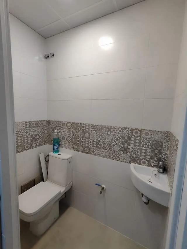 OPORTUNIDAD!! Local comercial en camino de Ronda, totalmente instalado. 180 M2 — 14