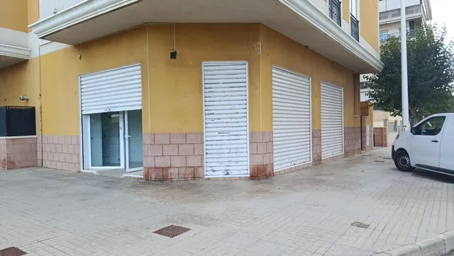 LOCAL COMERCIAL