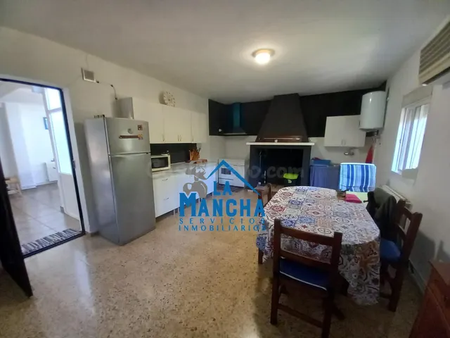 *250.000€*. inmobiliaria la mancha vende parcela urbana en urbanización riachuelos (Albacete). — 5