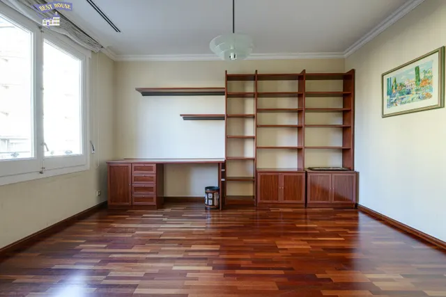 PISO EXCLUSIVO — 24