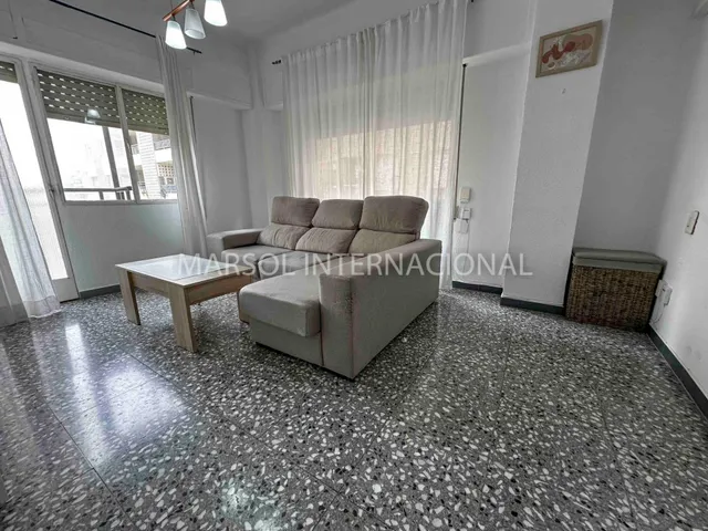 VIVIENDA DE 4 DORMITORIOS EN EL CENTRO DE ORIHUELA — 7