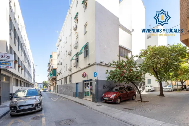 3 dormitorios junto a avenida de dilar — 19