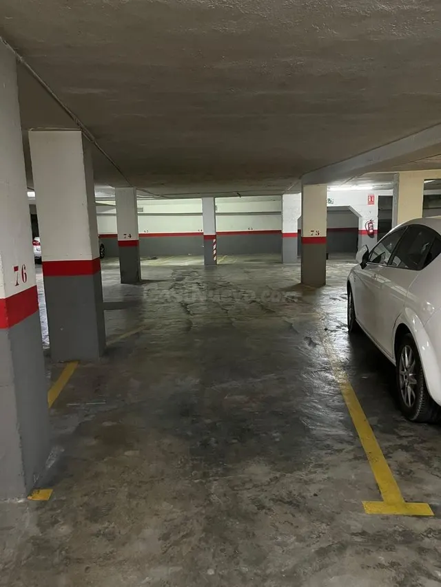 Plaza de parking en VENTA Reus centro Av.Carrilet - foto 4
