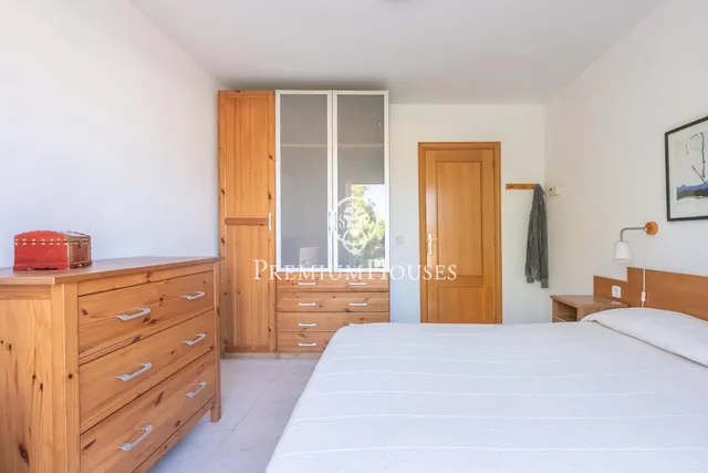 Casa con jardín y piscina en L'Aragai — 20