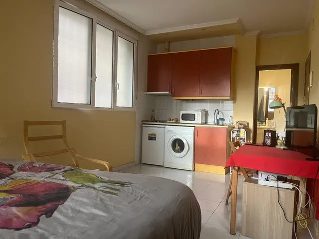 TRES VIVIENDAS EN VENTA — 31