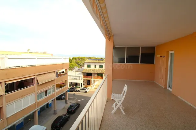 Bonito y amplio piso con terraza — 2