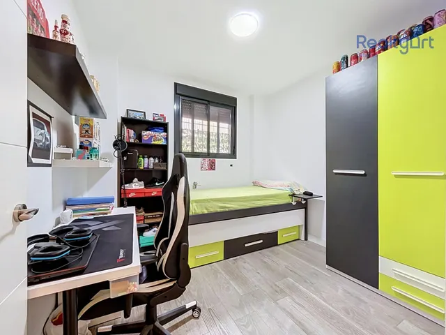 EXCELENTE VIVIENDA UNIFAMILIAR — 15