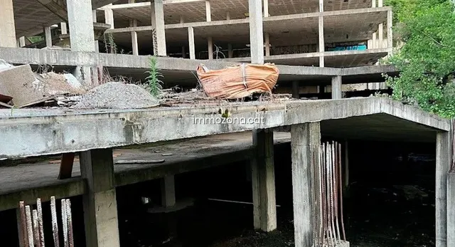 Obra parada de 131 viviendas, OLOT - foto 4