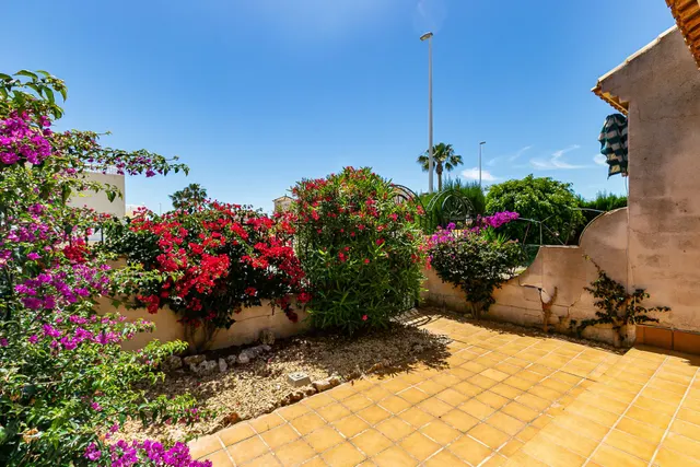 Casa 2 habitaciones 80m² en venta - La Zenia — 42