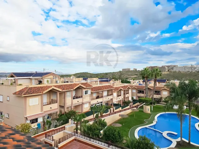 Beautiful 3-Bedroom Corner Bungalow with Private Garden and Rooftop Solarium – Novamar V, Gran Alacant — 31