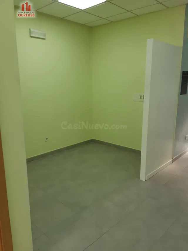 SE VENDE LOCAL EN LA ZONA DE MARIÑAMANSA - foto 4
