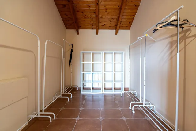 Casa con piscina y vistas a la montaña en Mas Borràs — 25