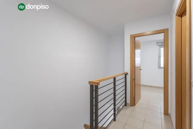 LUMINOSO DÚPLEX EN LÁCHAR — 12