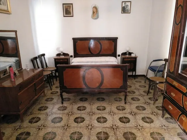 CASA CON EXCELENTE ubicación DE DOS ALTURAS Y CÁMARAS — 9