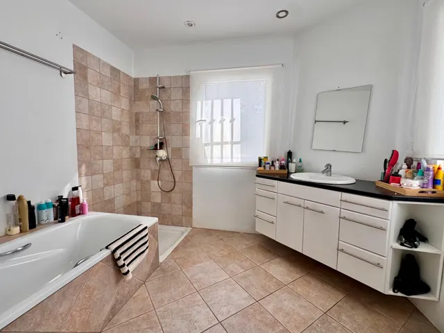 Chalet Independiente de Lujo en Benalmádena – Privacidad, Naturaleza y Vistas al Mar — 45