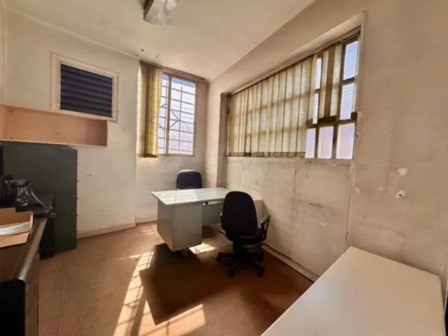 Loft industrial de 140 m2 para estudio creativo u oficina en Poblenou – 259.000 € — 10