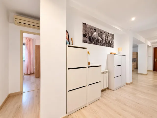 Piso de 150 m2 construidos con 5 habitaciones y parking – Tarragona — 9
