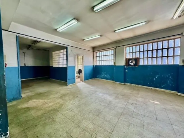 Loft industrial de 140 m2 para estudio creativo u oficina en Poblenou – 259.000 € — 25