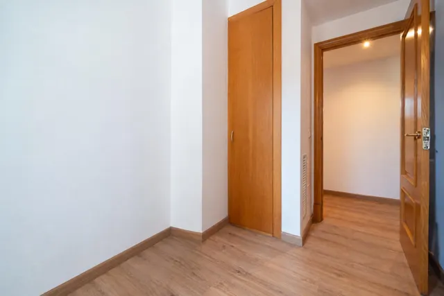 Piso en zona Ocimax con plaza de aparcamiento. — 18