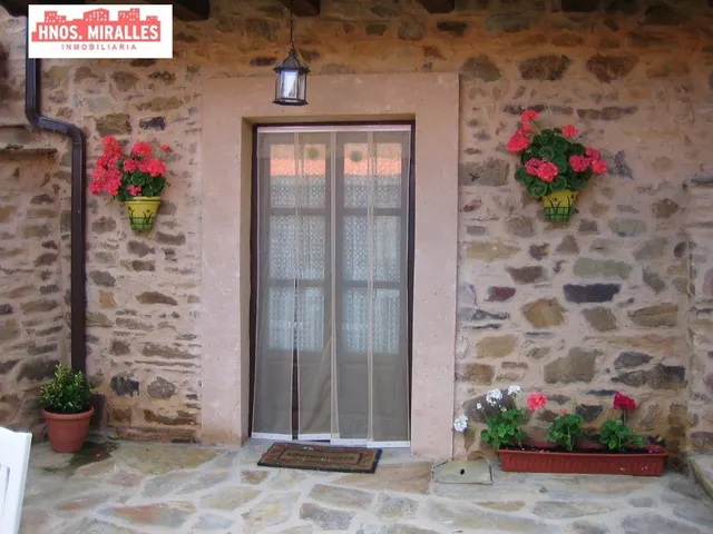 SE  VENDE CASA TIPICA MARAGATA INDEPENDIENTE EN EL CAMINO DE SANTIAGO — 7