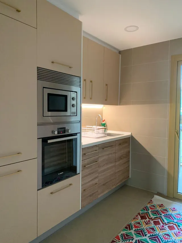 se alquila apartamento de 2 dormitorio 2 baños,  parking incluido con vistas al mar — 6