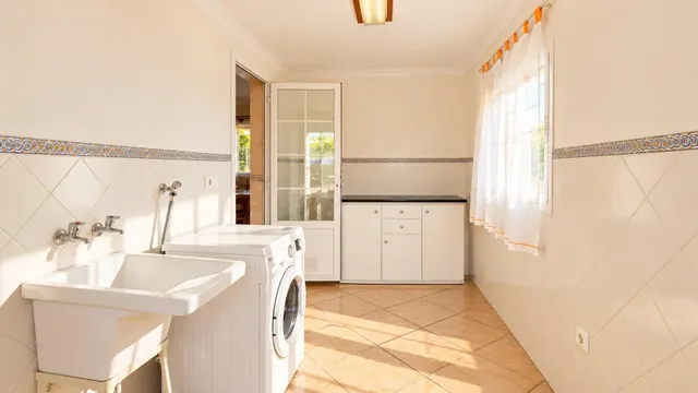 Encantadora casa de una sola planta con apartamento independiente en Bunyola — 15